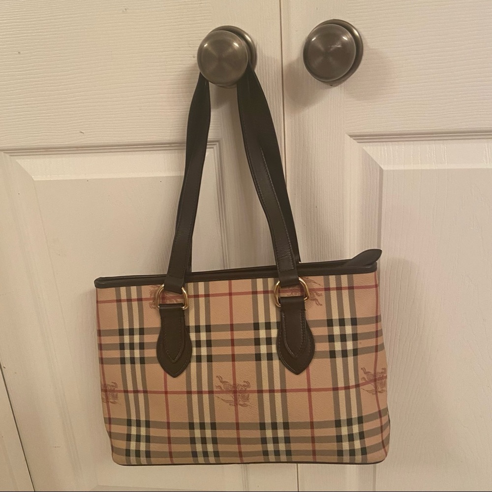 Burberry Vintage Check with brown leather handles